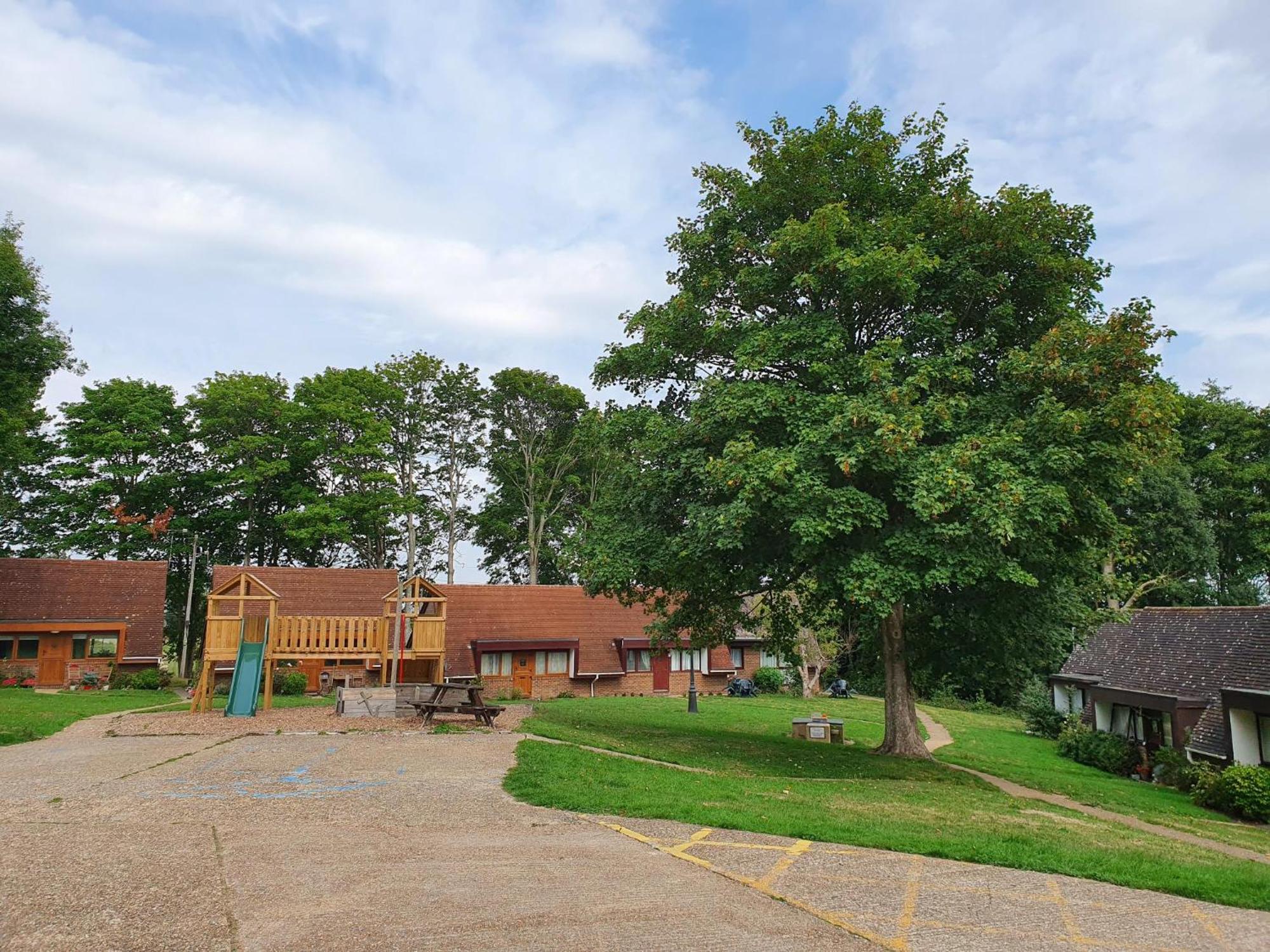 Glyndley Manor Cottages Поулгейт Екстериор снимка