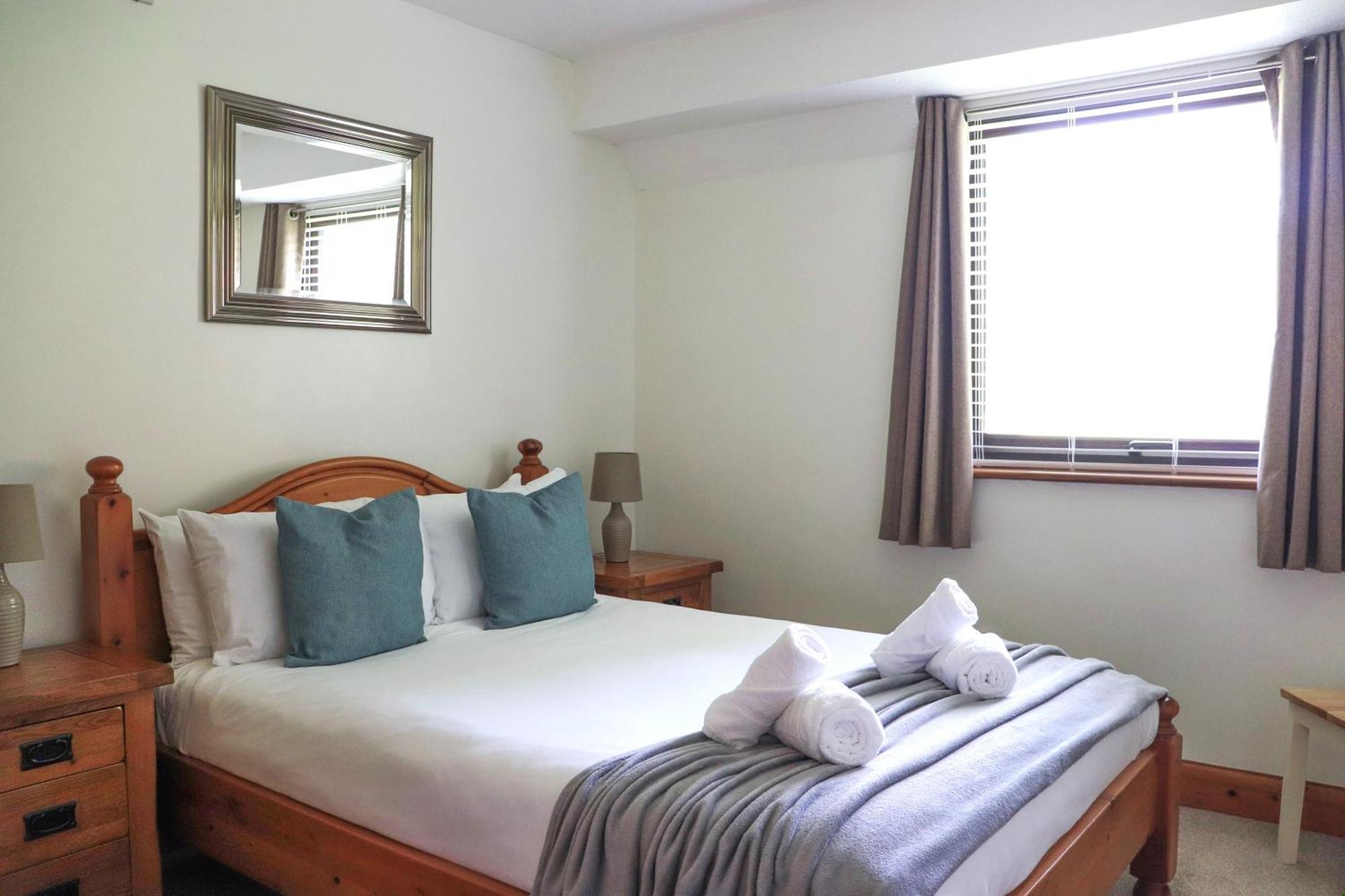 Glyndley Manor Cottages Поулгейт Екстериор снимка