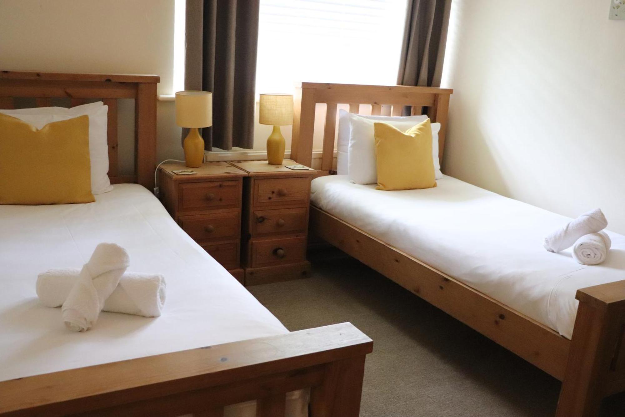 Glyndley Manor Cottages Поулгейт Екстериор снимка