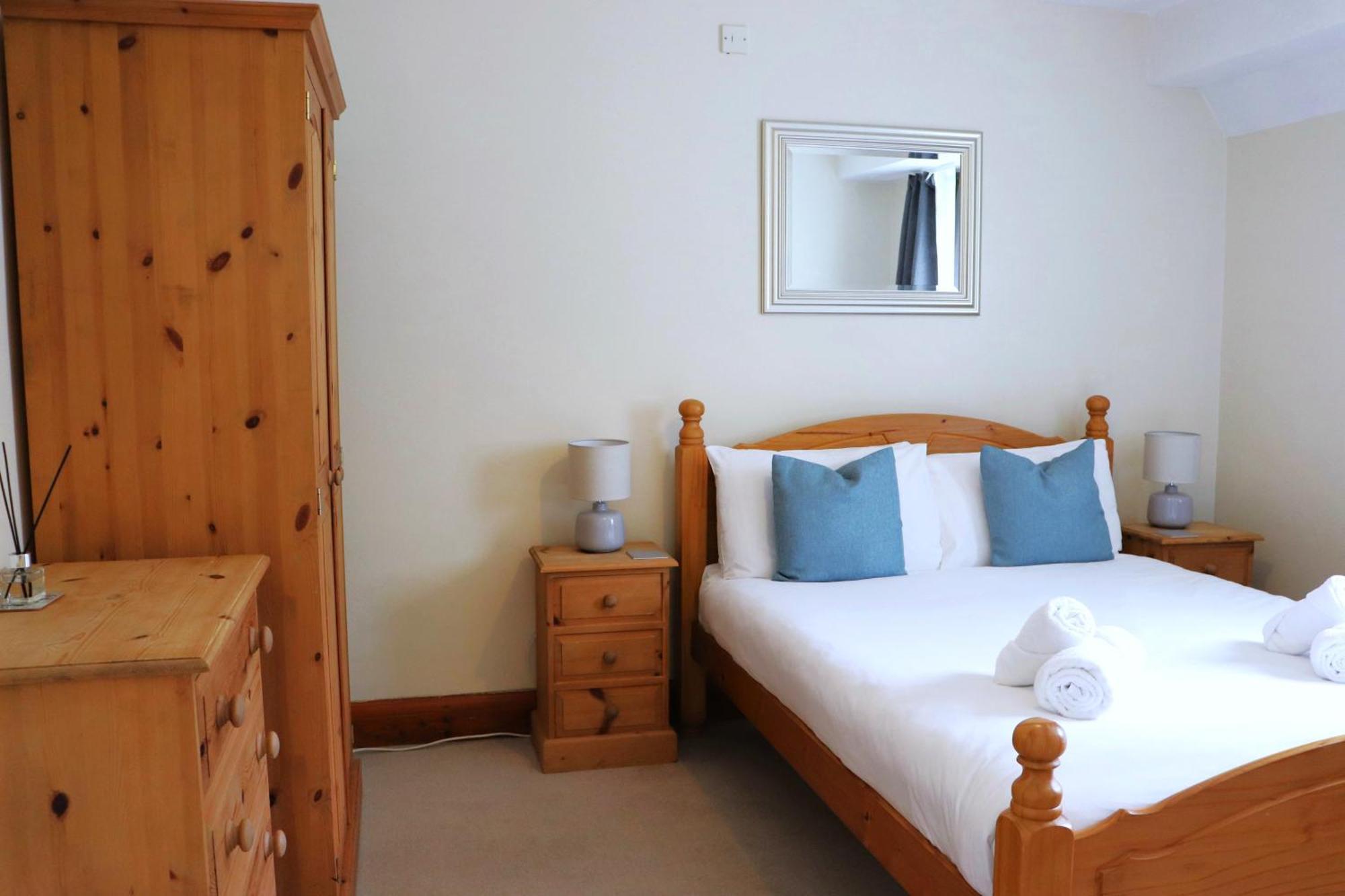 Glyndley Manor Cottages Поулгейт Екстериор снимка