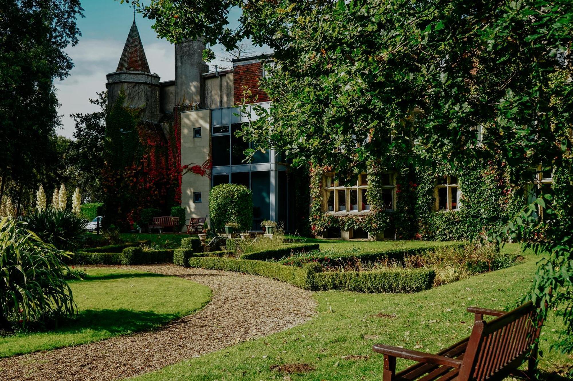 Glyndley Manor Cottages Поулгейт Екстериор снимка