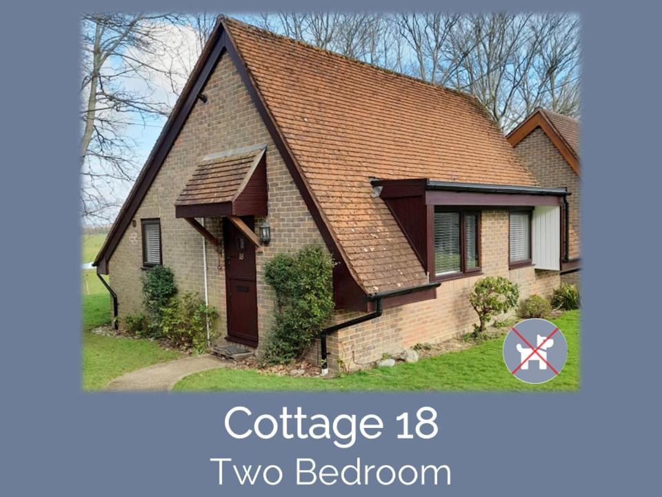 Glyndley Manor Cottages Поулгейт Екстериор снимка