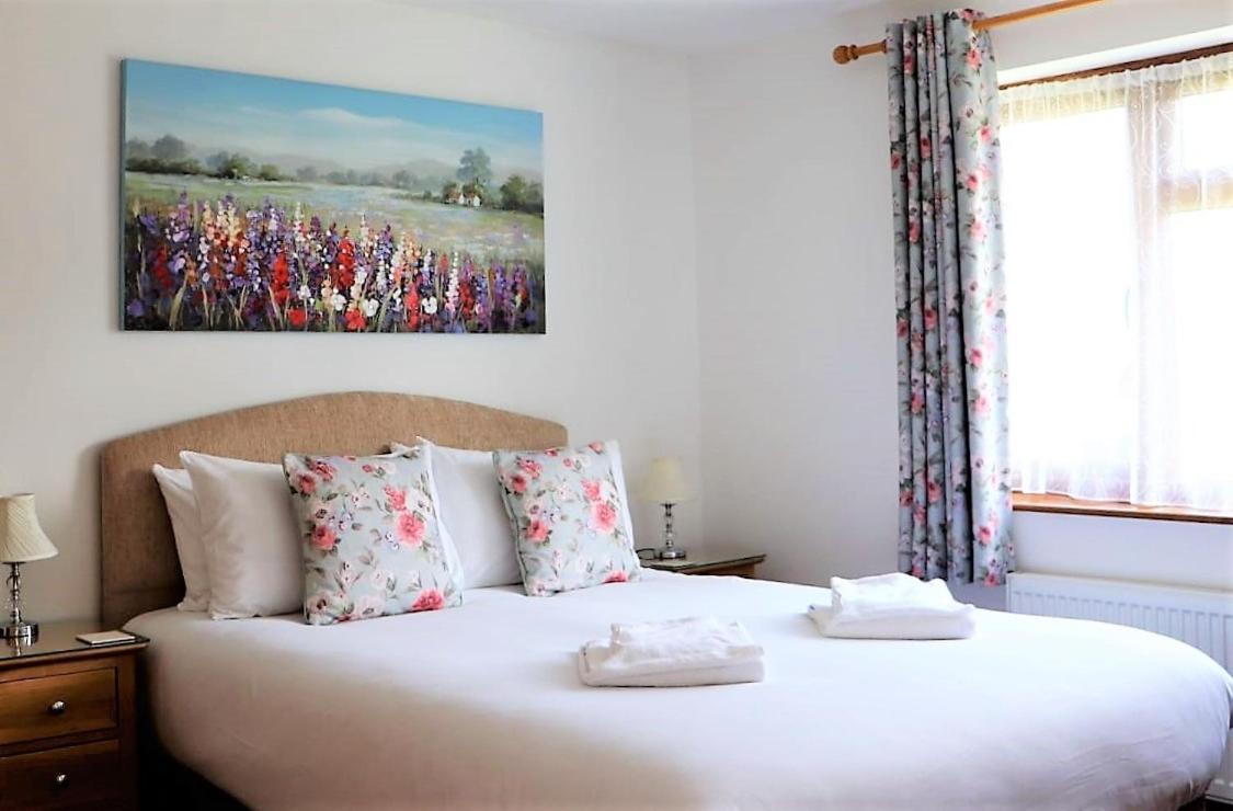Glyndley Manor Cottages Поулгейт Екстериор снимка