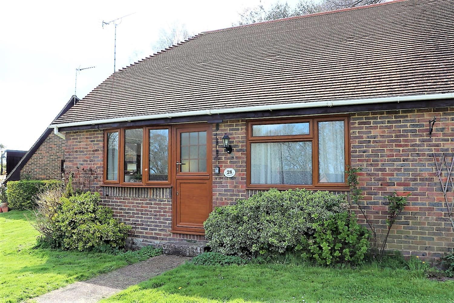 Glyndley Manor Cottages Поулгейт Екстериор снимка